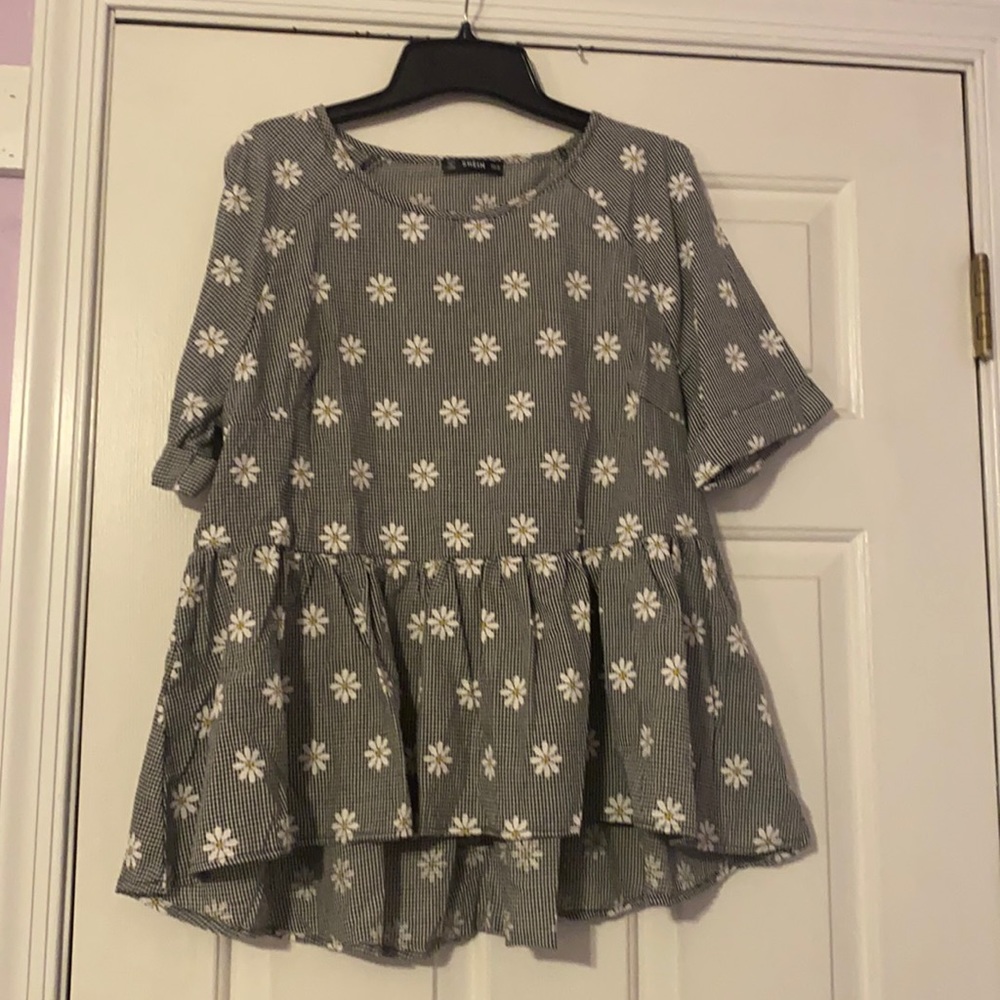 Daisy pattern Blouse